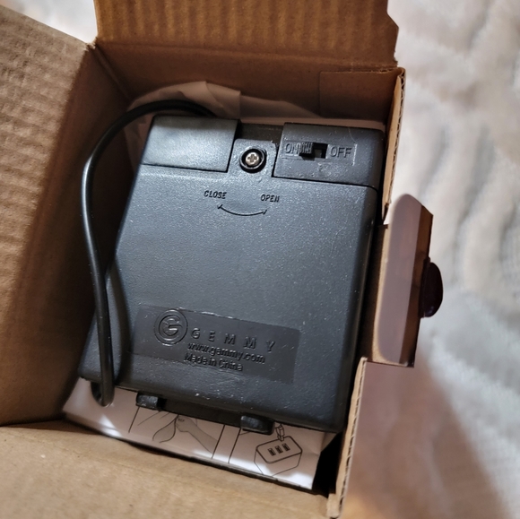 Hello Kitty Valentine’s Day Inflatable - Picture 5 of 6